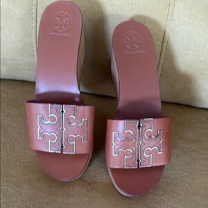 Tory Burch Women's Tan Slide Sandals